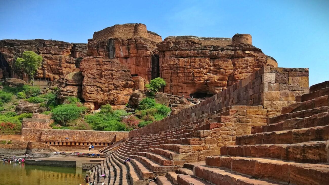 Hampi and Badami Tour From Mumbai Pune