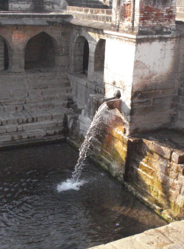 lonar kund
