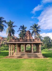 Hampi and Badami Tour From Mumbai Pune